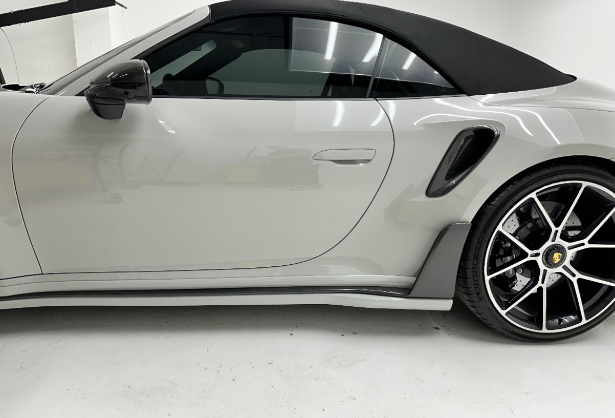 PORSCHE 992 TURBO WICKED SHARK FIN CARBON FIBER ROCKER PANELS