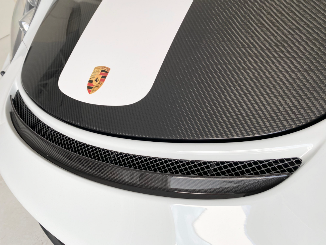 PORSCHE 991.2 GT2RS STYLE CARBON FIBER DUAL BRAKE INTAKE SCOOP HOOD